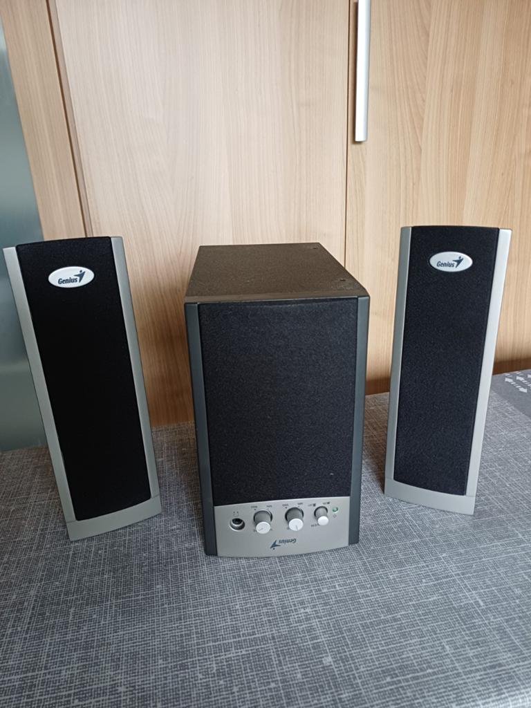 Genius 2.1 speakerset met subwoofer, Overige merken, Gebruikt, Ophalen of Verzenden, Complete surroundset