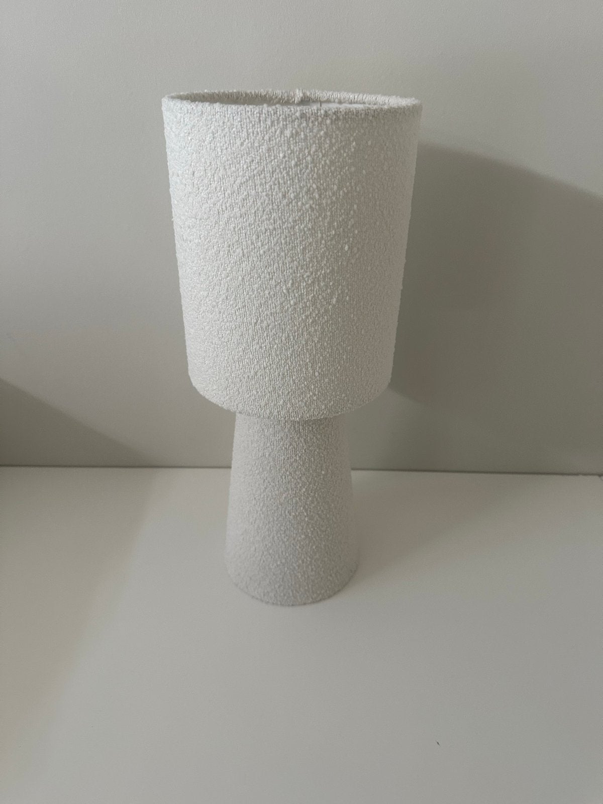 Witte tafellamp met textuur - Werkt op batterijen, Overige merken, Textiel, Nachtlamp, Nieuw