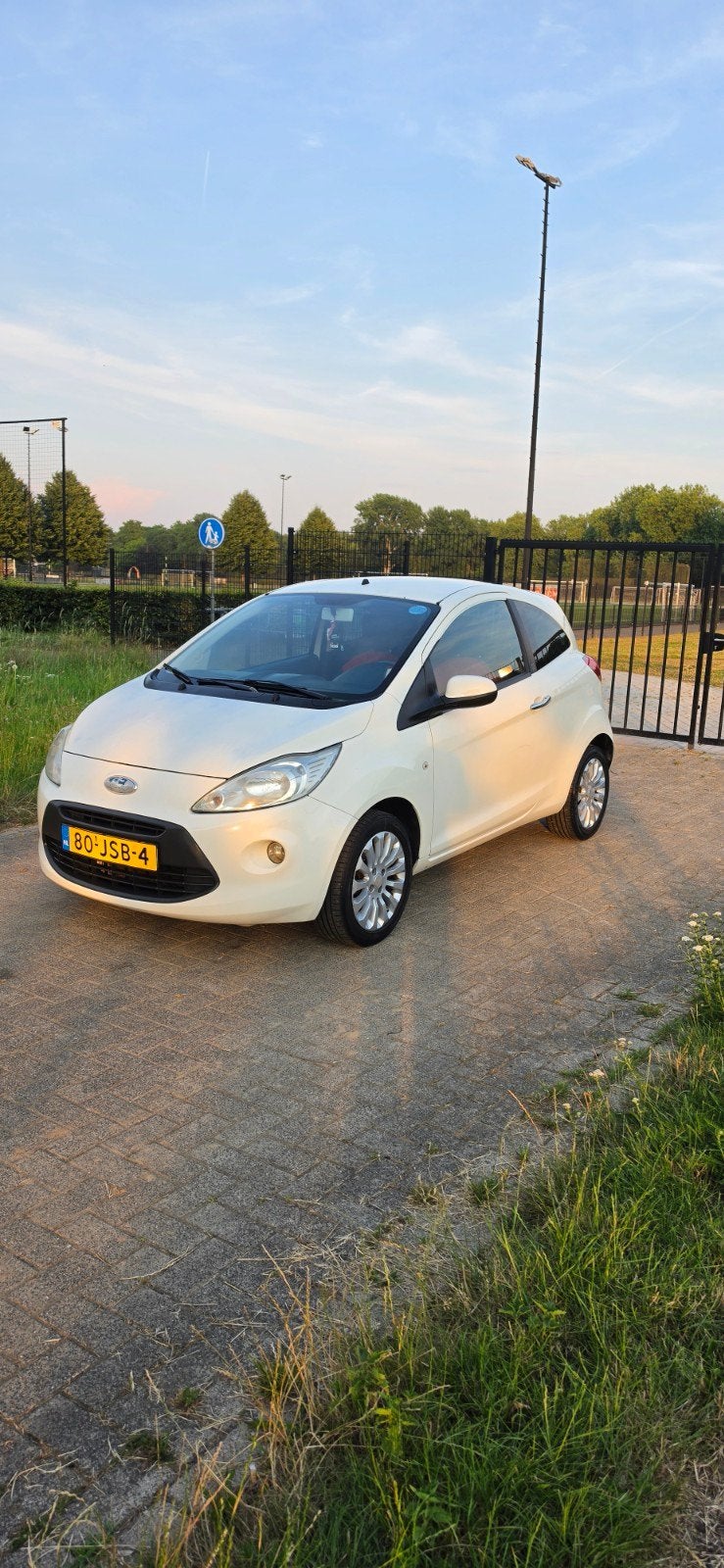Ford Ka Titanium 1.2 – Zeer nette Nederlandse auto (NAP) |, Voorwielaandrijving, Stof, 1242 cc, 4 cilinders