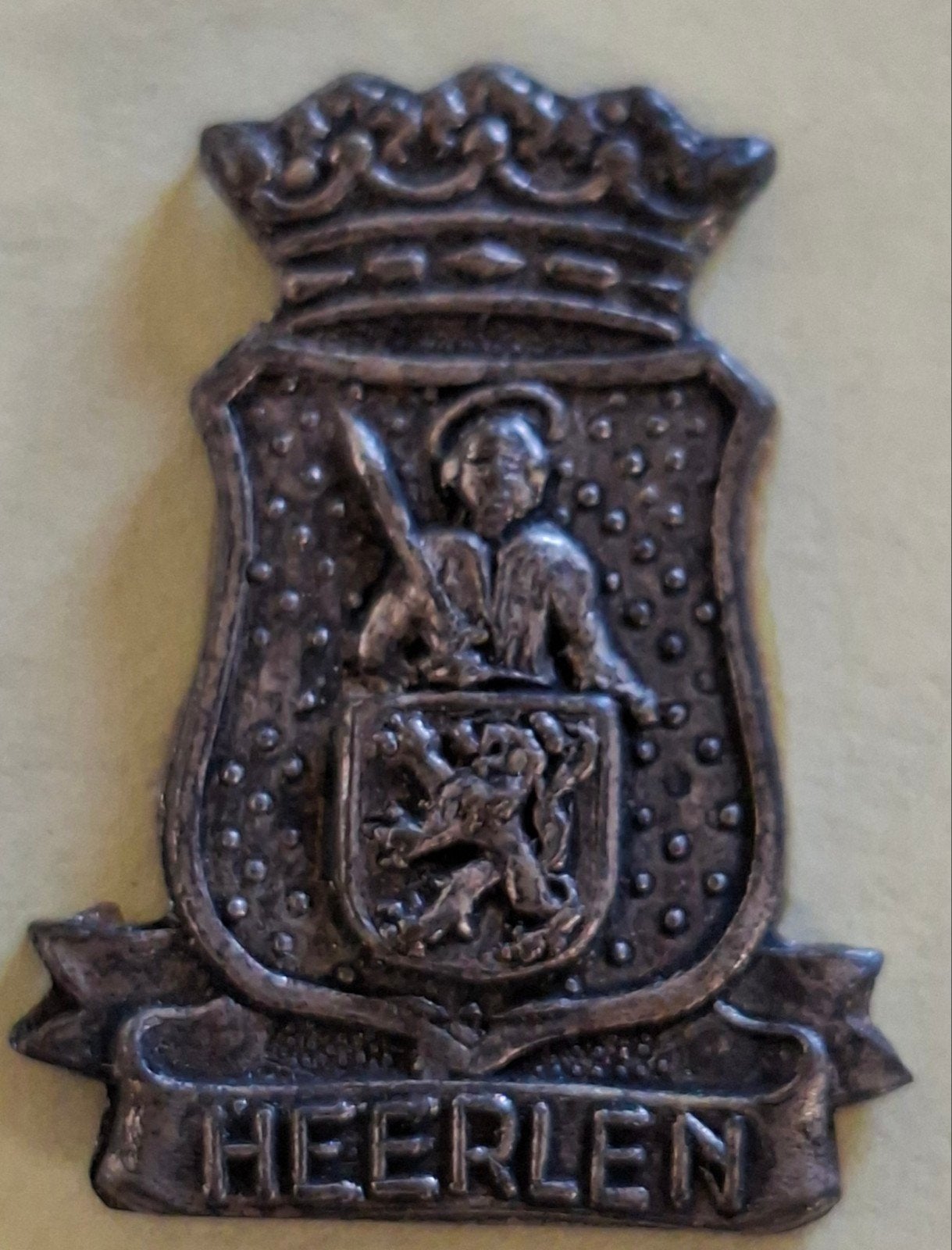 klein embleem Heerlen wapen, Ophalen of Verzenden