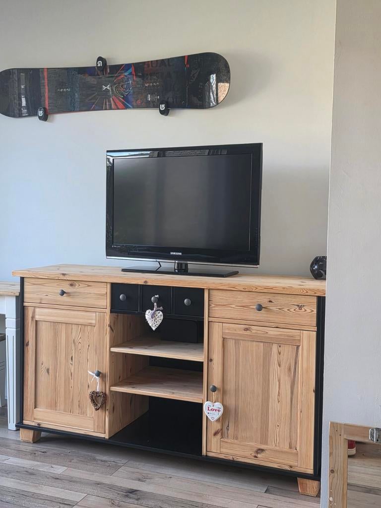 Houten dressoir/tv-meubel in goede staat, Huis en Inrichting, Gebruikt, 150 tot 200 cm, Landelijk, Minder dan 100 cm