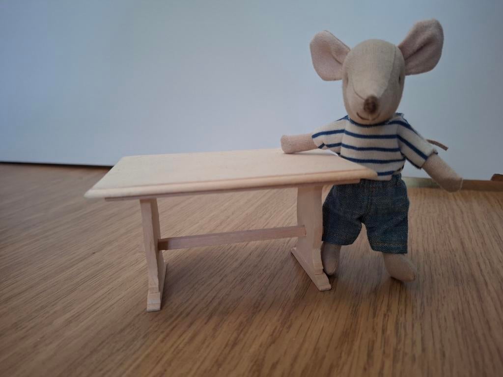 Tafel voor poppenhuis  of maileg muis huis, Verzamelen, Poppenhuizen en Toebehoren, Ophalen of Verzenden, Zo goed als nieuw, Poppenhuis