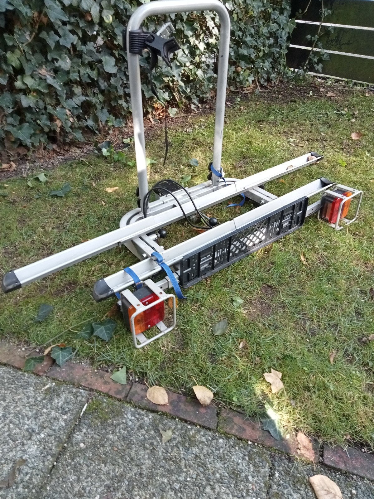 Trekhaak fietsendrager - Type Carlo Compact 2, Ophalen, Gebruikt, 2 fietsen, Trekhaakdrager