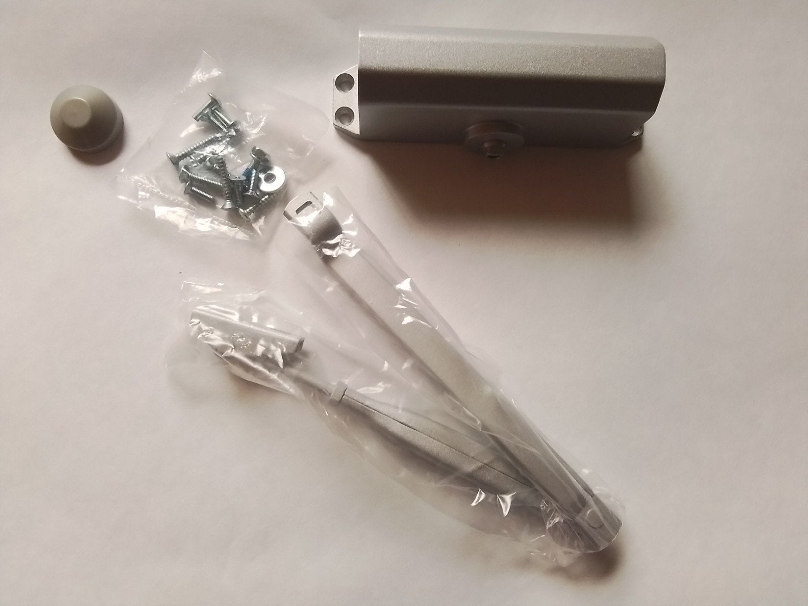 Nieuw! Briton 121 SES Overhead Door Closer. € 30,-., Ophalen of Verzenden, Nieuw, Overige typen