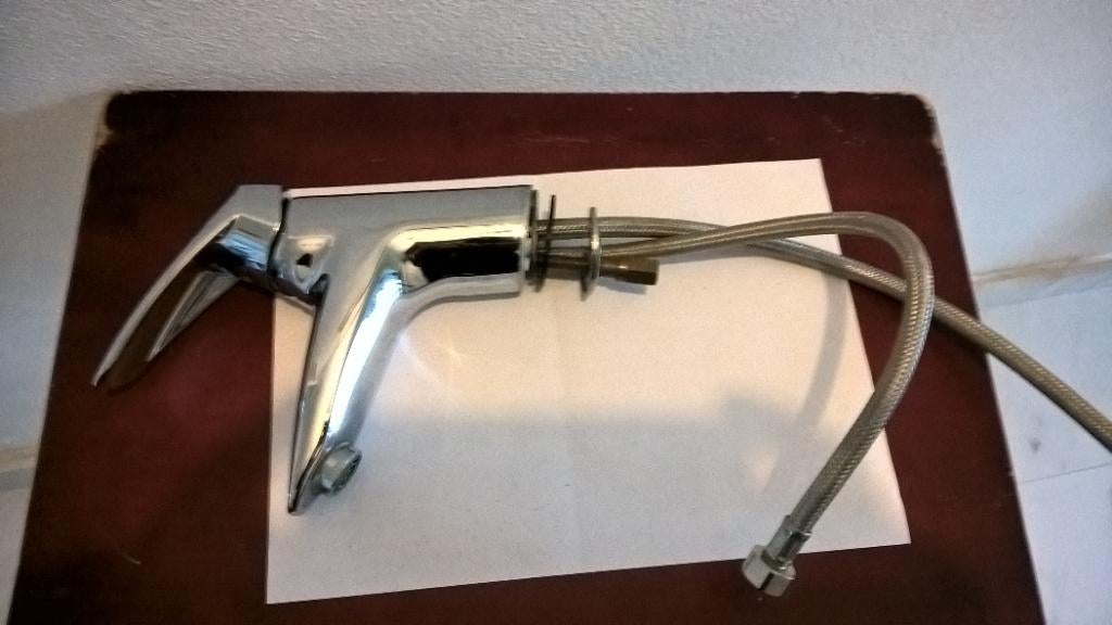TE koop aangeboden mooi kraan doe gepast bod, Ophalen of Verzenden, Zo goed als nieuw