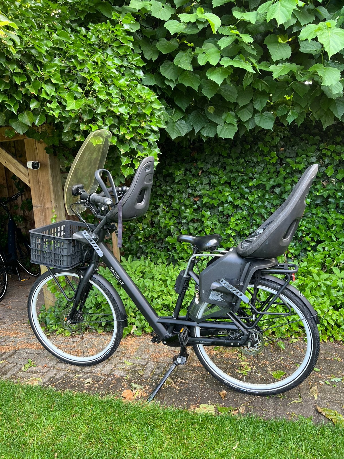 Gazelle Bloom C7 moederfiets, framemaat 53, met Yepp zitjes, Fietsen en Brommers, Fietsen | Dames | Moederfietsen, Ophalen, 2 zitjes