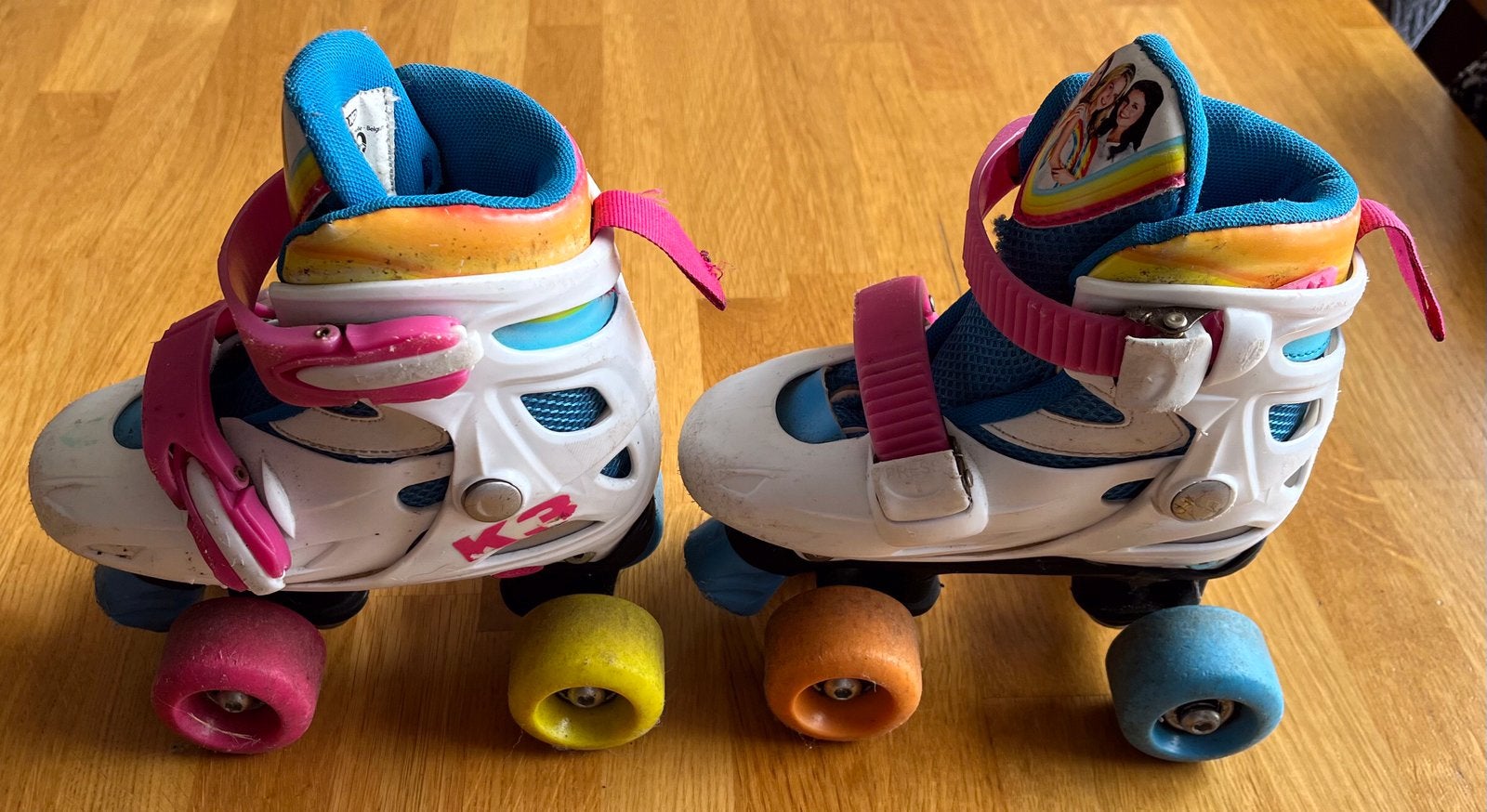 K3 rolschaatsen verstelbaar mt 27 t/m 30 +gratis bescherming, Ophalen of Verzenden, Verstelbaar, Zo goed als nieuw, Kinderen