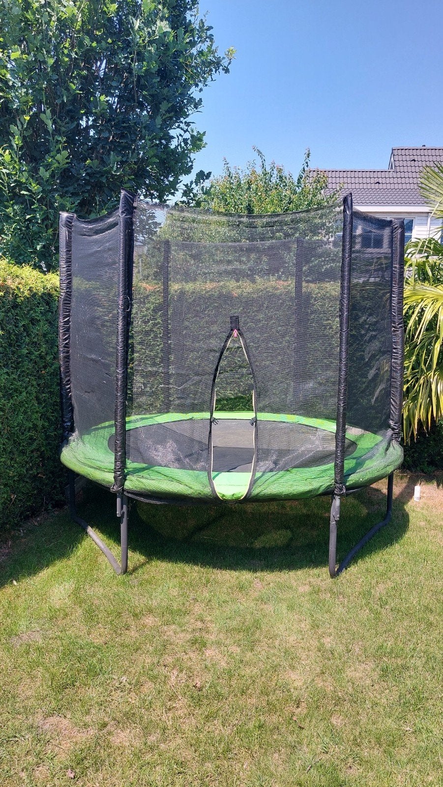Zeer nette trampoline 240 cm, Ophalen, Zo goed als nieuw