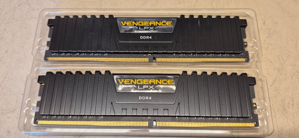 Corsair vengeance LPX DDR4, Ophalen, 32 GB, DDR4, Zo goed als nieuw