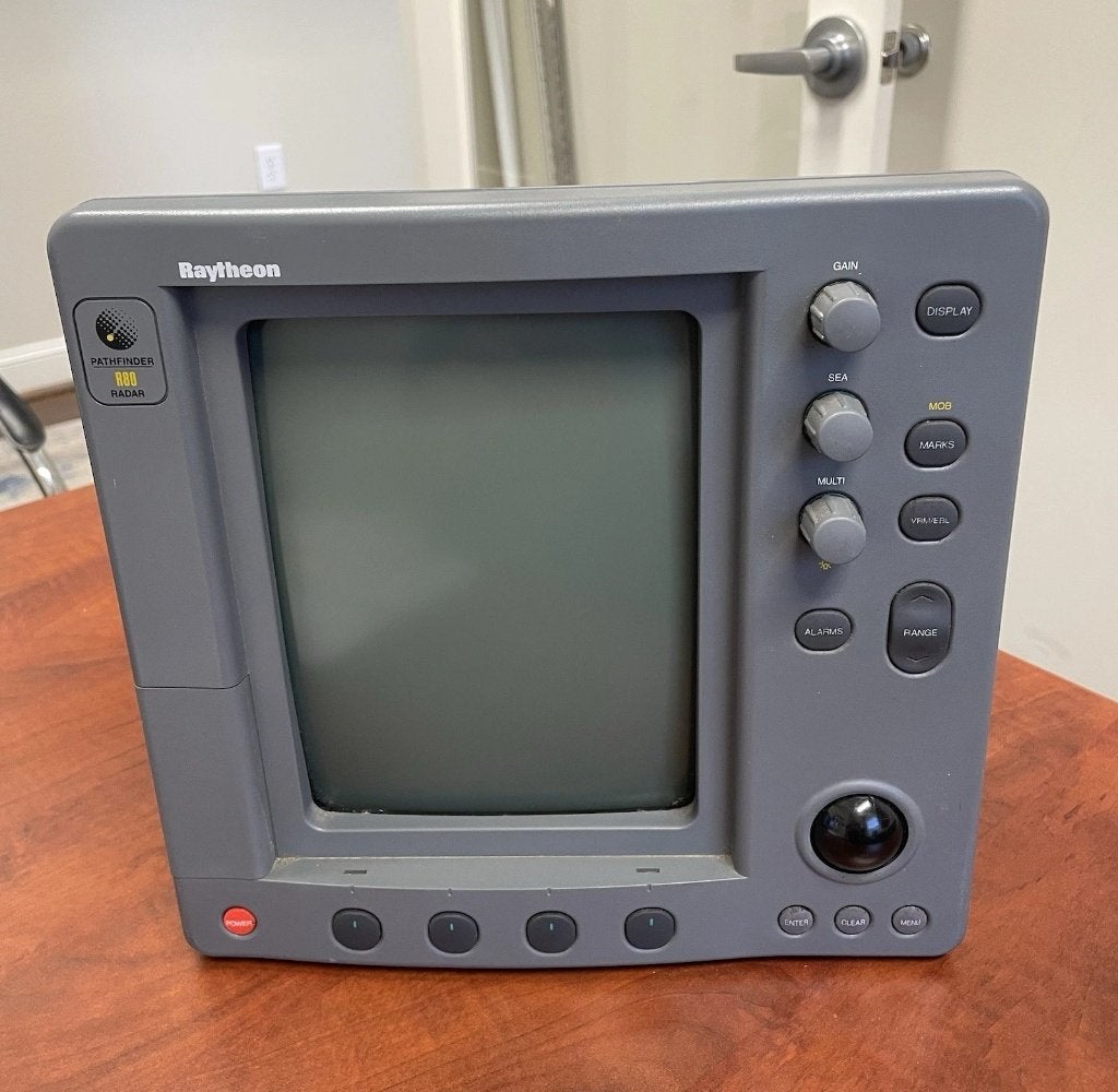 Raymarine R80 radar scherm, Ophalen of Verzenden, Gebruikt, Radar