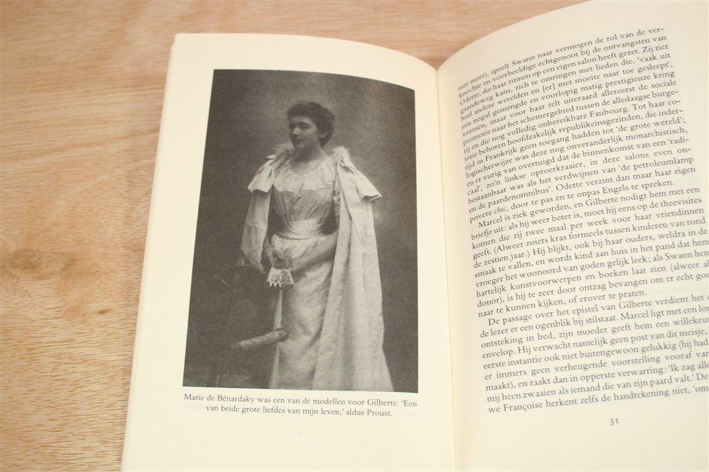 Gezicht op Proust — Inleiding op Marcel Proust [1995], Ophalen of Verzenden, Gelezen