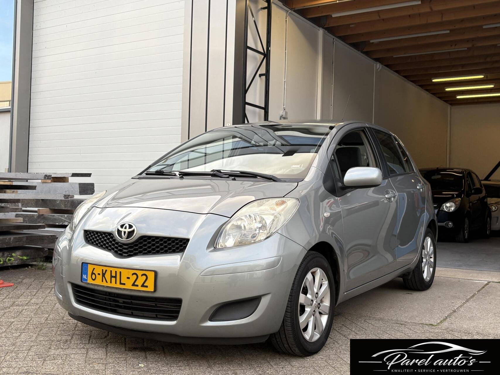 Toyota Yaris 1.3 VVTi Dynamic|APk|Automaat|5 Deuren, 750 kg, 4 cilinders, 1329 cc, Bedrijf