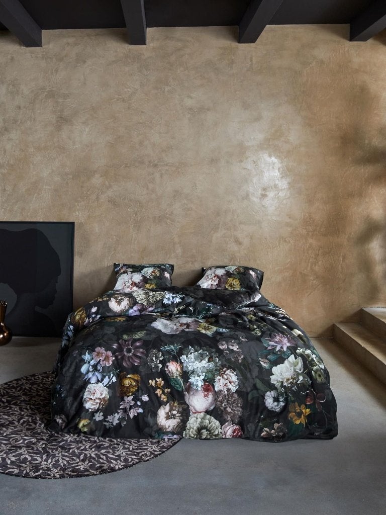 Essenza dekbedovertrek FLEUR BLOOMING ZWART 240X220 sale, Huis en Inrichting, Overige maten, Zwart, Dekbedovertrek, Nieuw