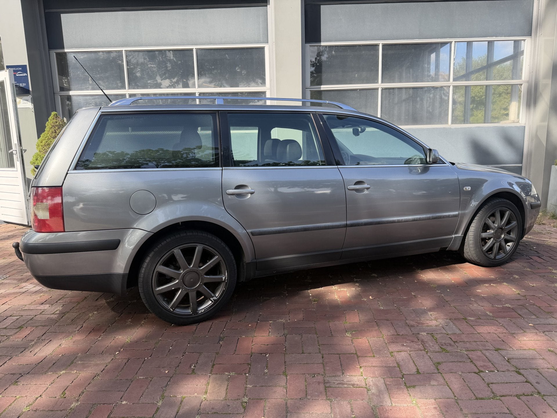 Volkswagen Passat Variant 2.0-20V Comfortline Bj 2002 sporti, Auto's, Voorwielaandrijving, Dealer onderhouden, Gebruikt, 4 cilinders