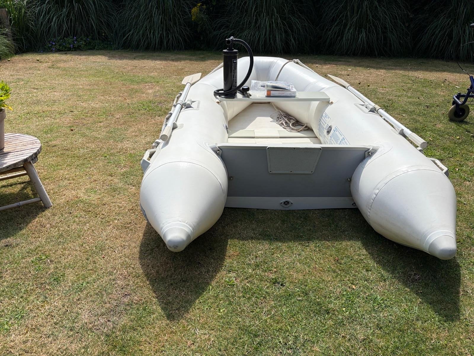 rubberboot met Suzuki 5pk buitenboordmotor, Inclusief motor, PVC, 5 pk, Zo goed als nieuw