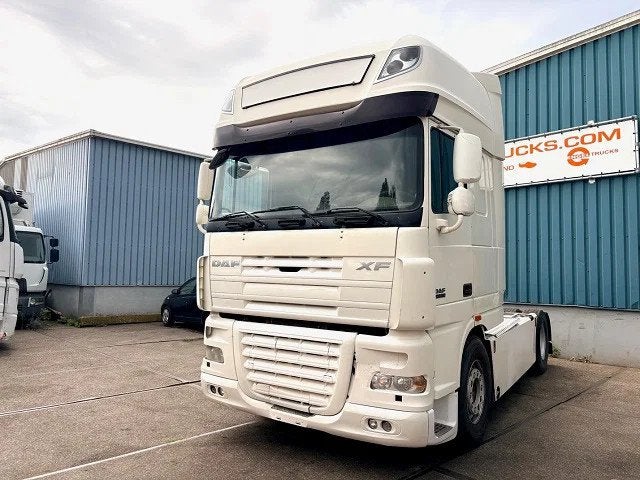 DAF XF 105.460 SUPERSPACECAB (EURO 5 / ZF16 MANUAL GEARBOX /, Auto's, Vrachtwagens, Euro 5, Achterwielaandrijving, Wit, Bedrijf