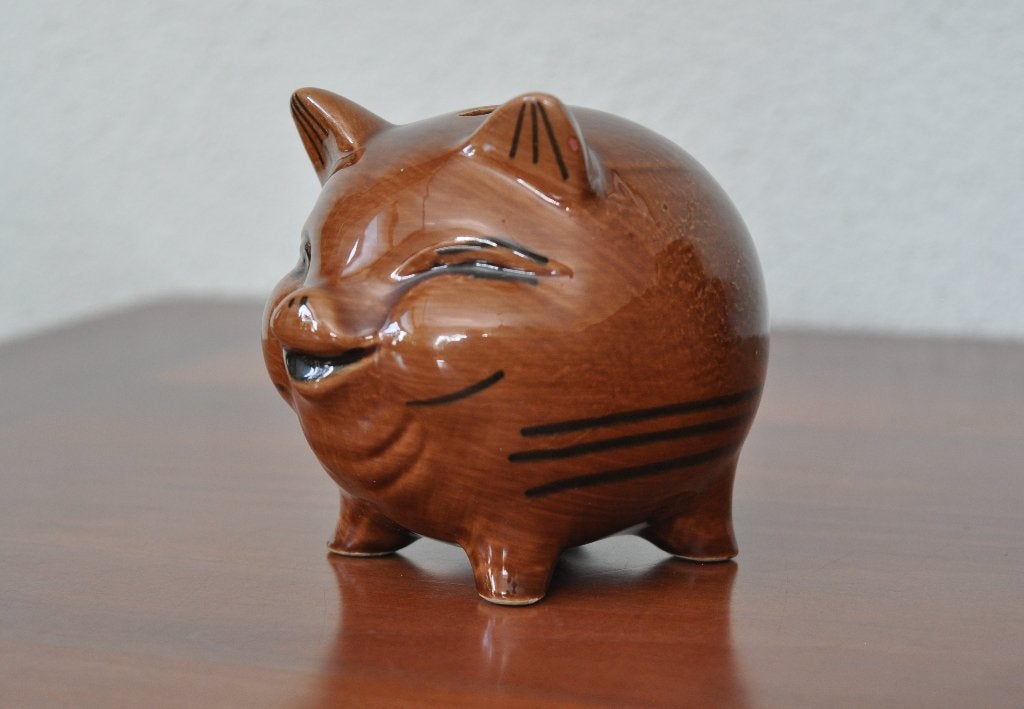 Vintage Kleine Spaarpot Spaarvarken Varken chipje 11 cm, Verzamelen, Spaarpotten, Ophalen of Verzenden, Steen, Aardewerk of Keramiek