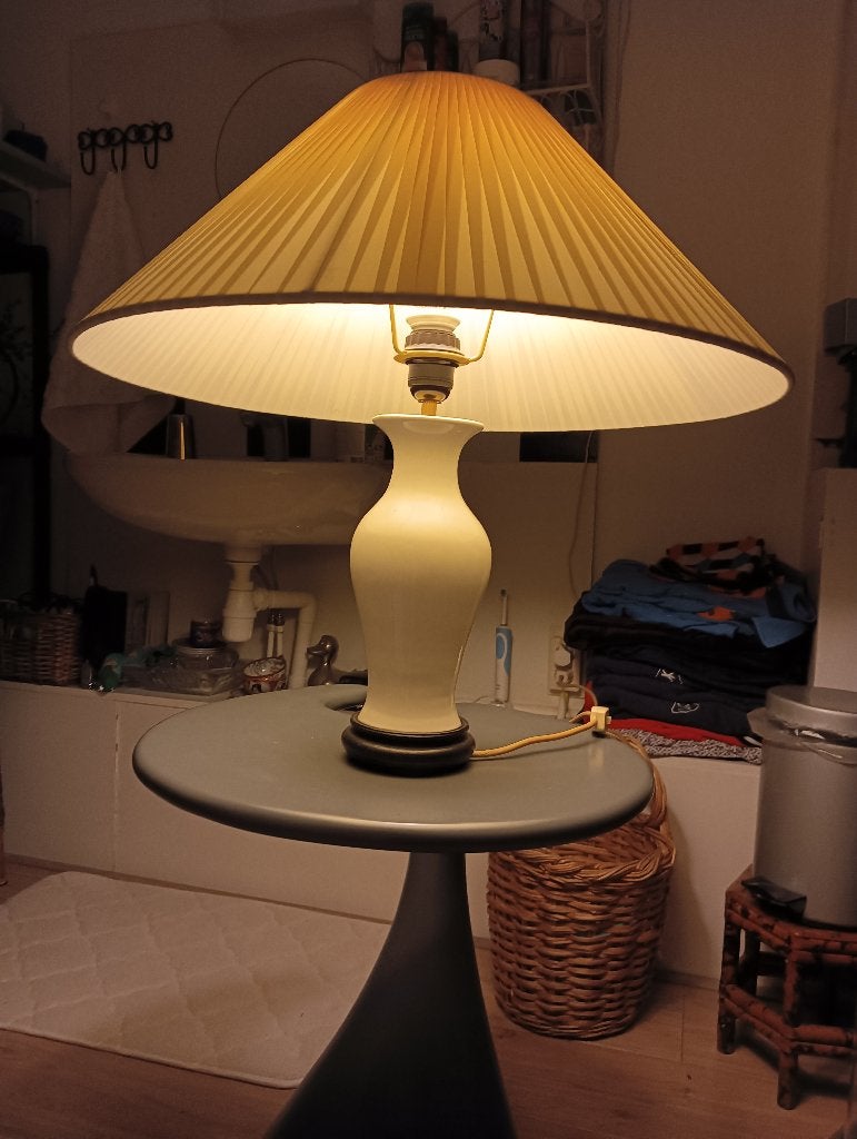 Oude tafellamp Engelse stijl, Huis en Inrichting, Ophalen, 50 tot 75 cm
