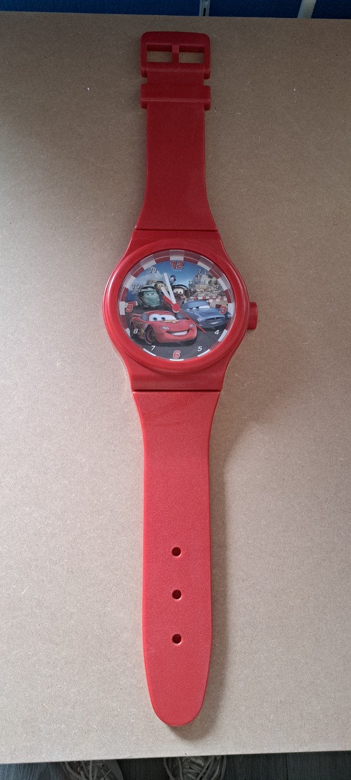 leuke wandklok Cars Disney, Ophalen of Verzenden, Zo goed als nieuw, Disney, Klok