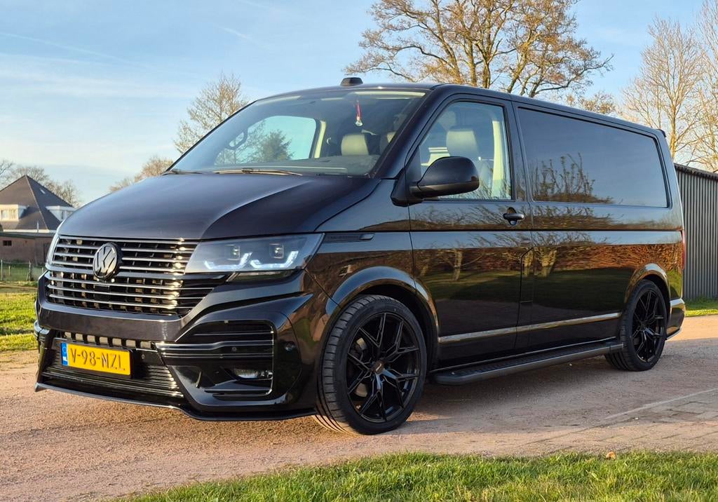 Volkswagen Transporter t6.1   2.0 tdi 150PK DSG, Auto's, Bestelauto's, Bedrijf, Achteruitrijcamera, Adaptive Cruise Control, Airbags