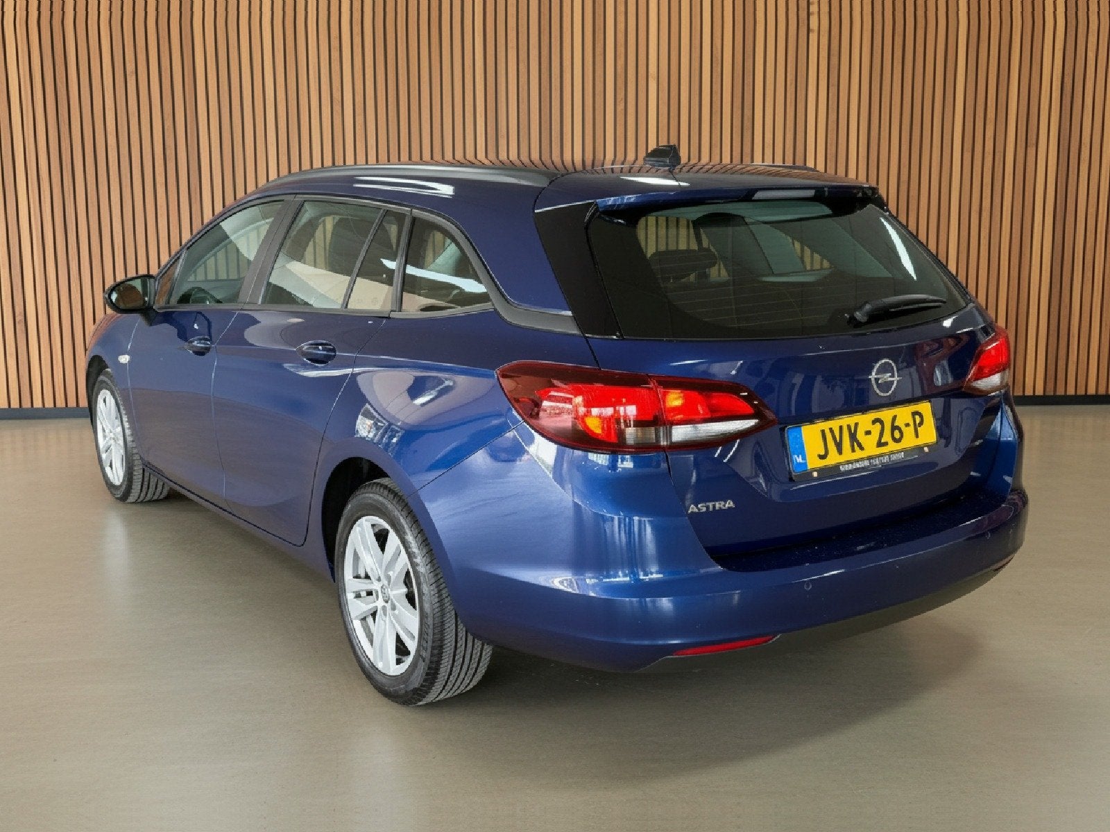 Opel Astra Sports Tourer 1.2 Business Elegance | Camera | Na, Auto's, Voorwielaandrijving, Verwarmde buitenspiegels, Gebruikt