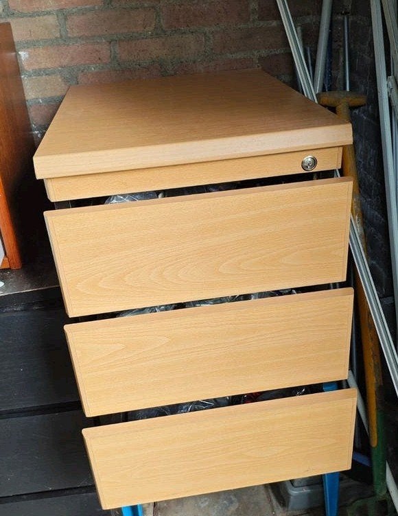 stevig Houten ladekast met eikenhout-look – 3 lades, Huis en Inrichting, Ophalen, Eikenhout, 50 tot 100 cm, Minder dan 100 cm