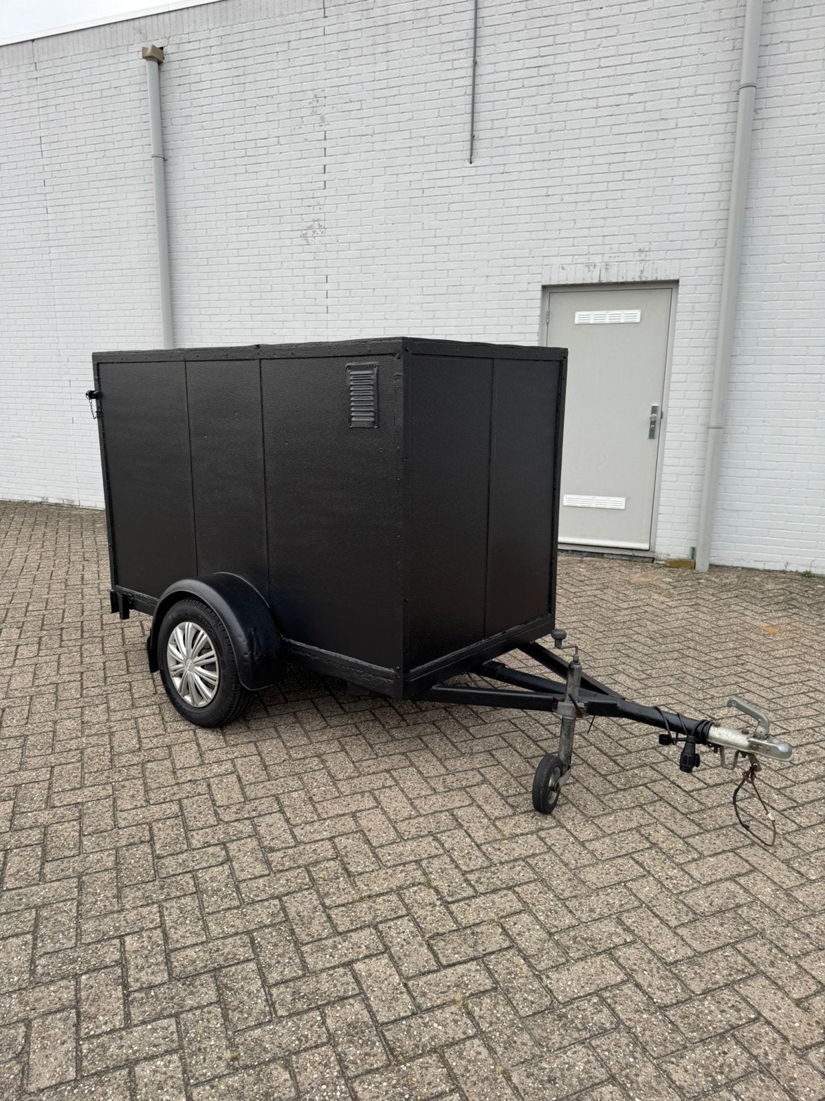 Gesloten aanhanger – oprijklep – nette staat, Ophalen, ., Zo goed als nieuw, .
