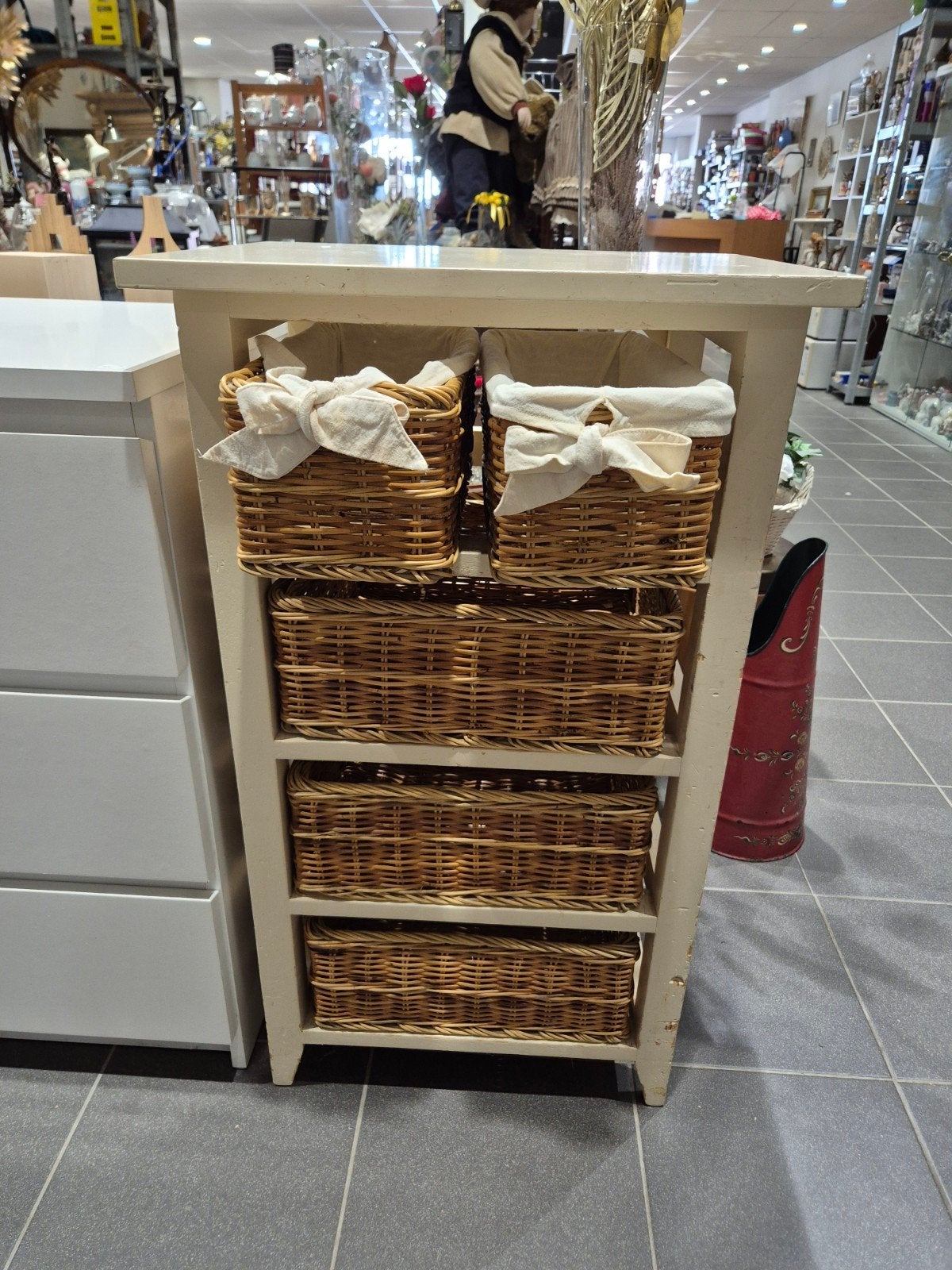 ladenkast, Ophalen, Onbekend, 50 tot 100 cm, 3 of 4 laden