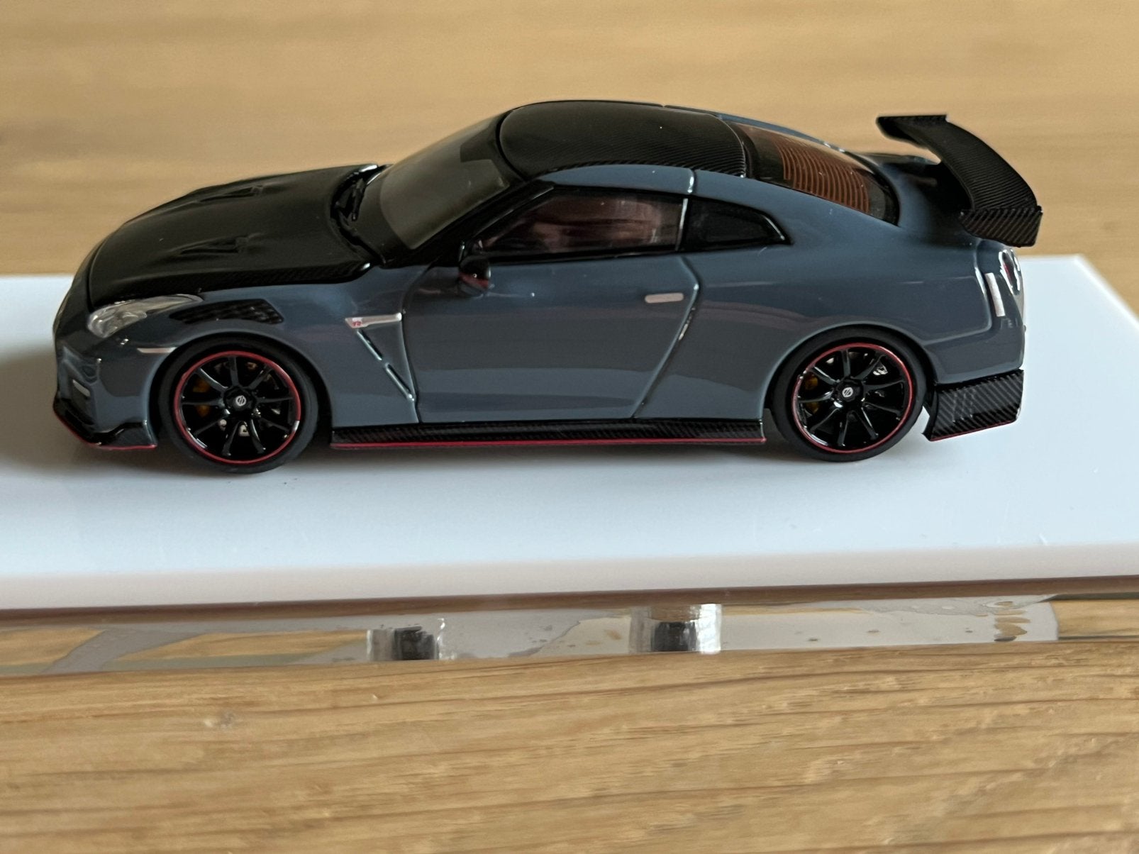 Nissan GT-R NISMO R35 Special Edition Grijs 1:64 Motorhelix, Ophalen of Verzenden, Nieuw, Auto