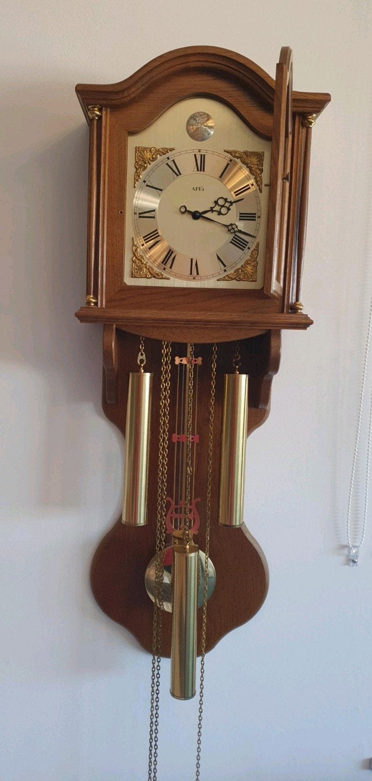 Prachtige eiken wandklok/pendelklok met salgwerk, Ophalen