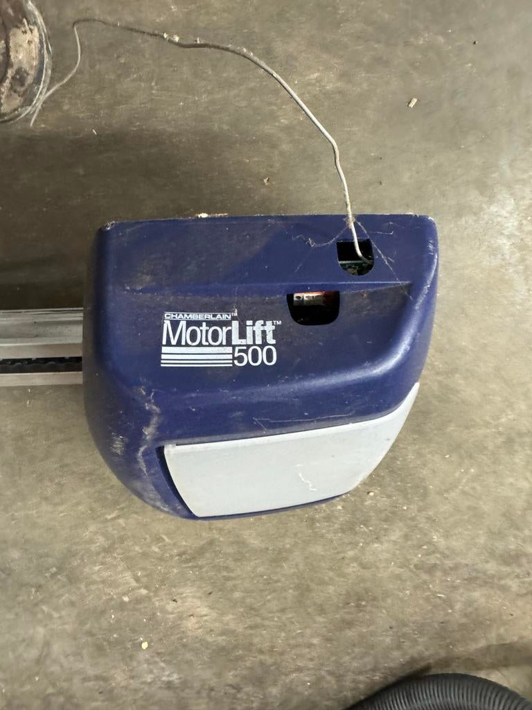 Chamberlain MotorLift 500 Garagedeuropener met afstandsbedie, Ophalen of Verzenden, Gebruikt, Overige materialen, Overige typen
