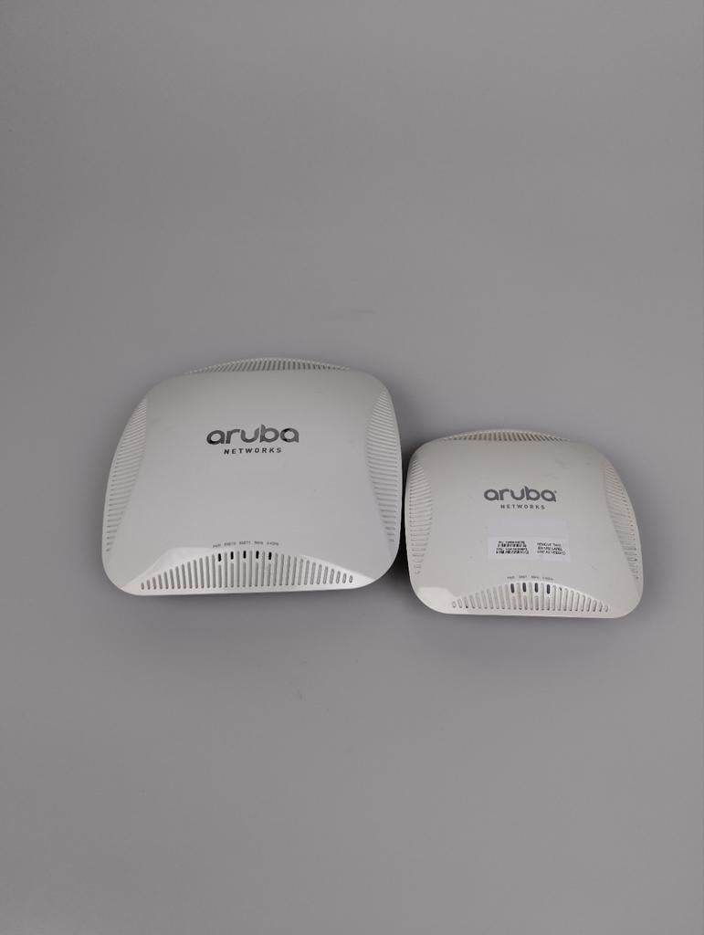 2x Aruba Access Points (o.a. APIN0205) - Zakelijke WiFi, Computers en Software, Accesspoints, Hewlett Packard Enterprise, Gebruikt