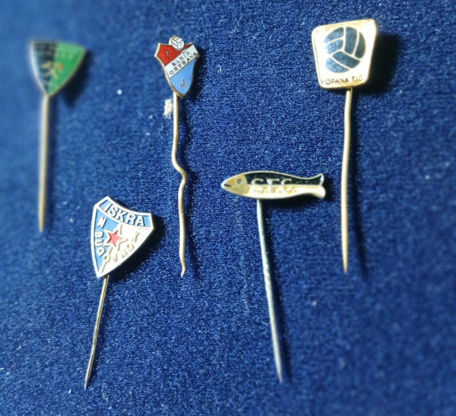 Vintage Speldjes Collectie - Sport, Merken, Divers, Verzamelen, Speldjes, Pins en Buttons, Ophalen of Verzenden