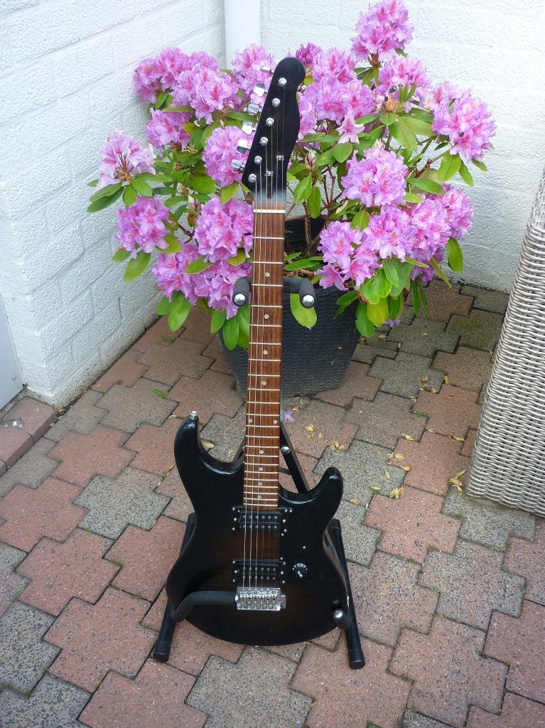 Elektrische gitaar €50, Ophalen, Gebruikt, Solid body, Overige merken