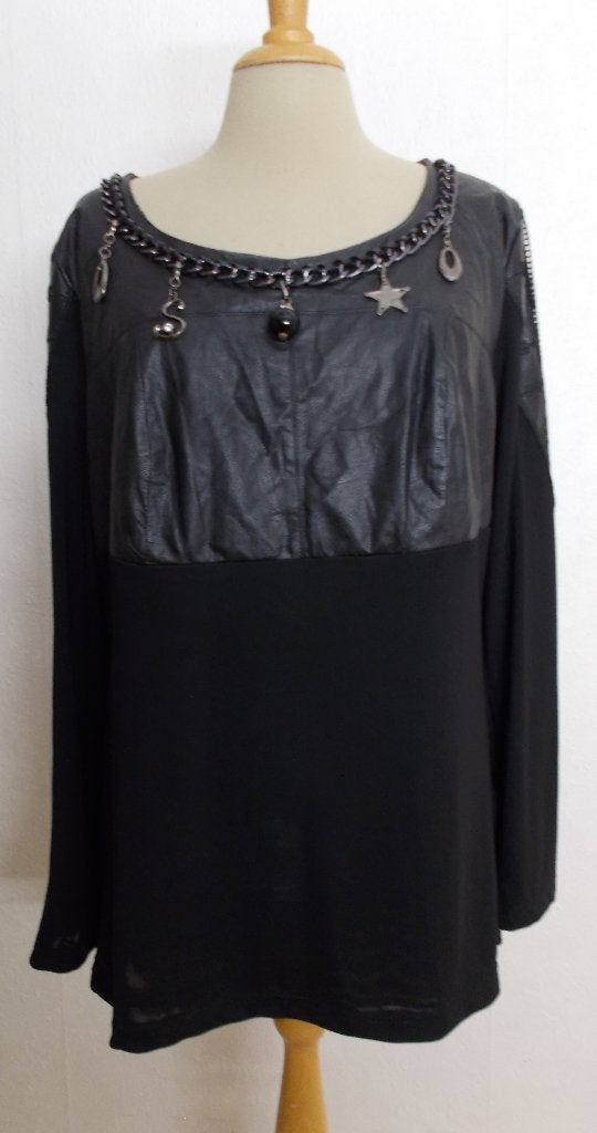 Stoere top met bedels van Amy Vermont! 44, Verzenden, Zwart, Maat 42/44 (L), Zo goed als nieuw