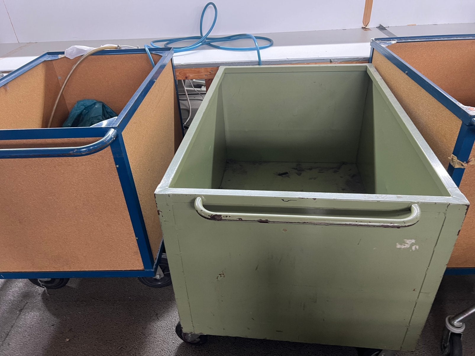 Metalen bakken met wielen, 100 liter of meer, Ophalen, Gebruikt, Transportkar