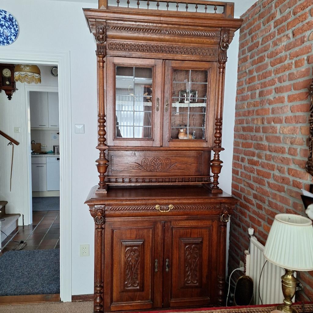 Mechelse kast, Ophalen