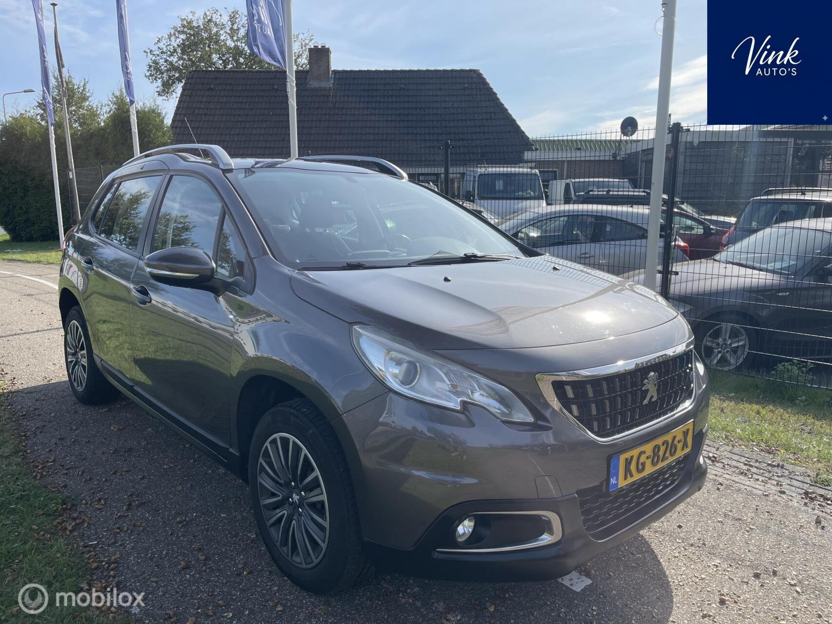 Peugeot 2008 1.2 PureTech Blue Lion | Panoramadak | Full Opt, Voorwielaandrijving, Stof, 23 km/l, Origineel Nederlands