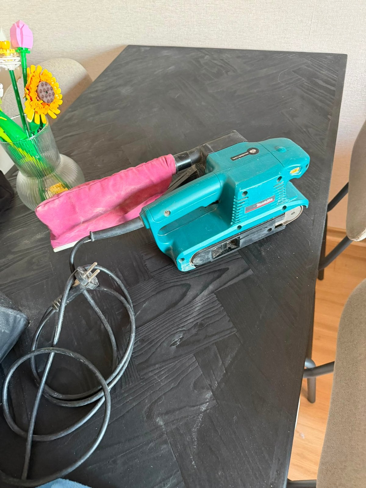 Makita schuurband schuurmachine, Doe-het-zelf en Verbouw, Gereedschap | Schuurmachines, Ophalen of Verzenden, Zo goed als nieuw