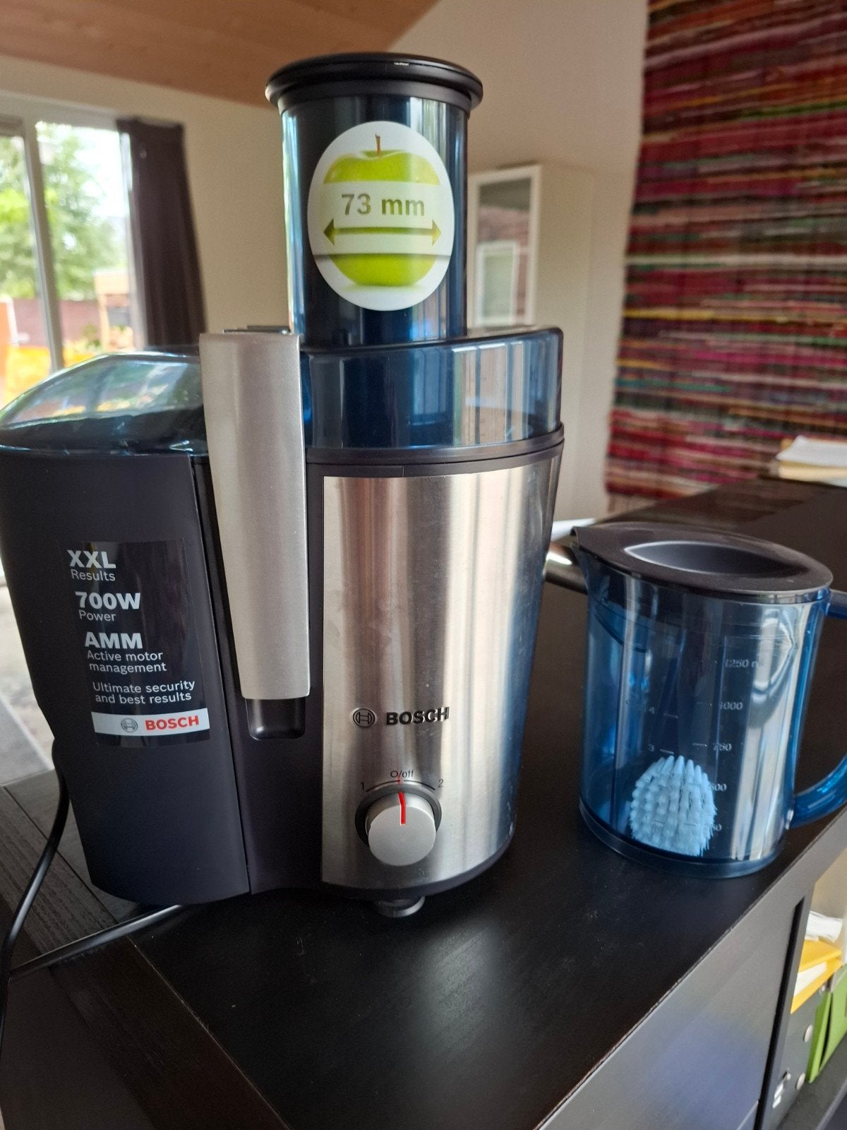 Bosch Sapcentrifuge 700W XXL - Krachtig en Efficiënt, Witgoed en Apparatuur, Juicers, Ophalen of Verzenden, Zo goed als nieuw