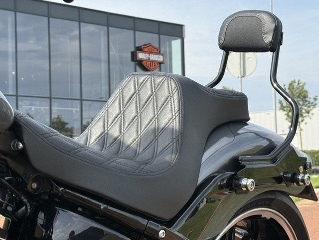 Harley-Davidson FXBRS Breakout 114 Solid Colour (bj 2022), Overig, Laan van Vredenoord 33
2289 DA  Rijswijk ZH, NL, ABS, 1868 cc
