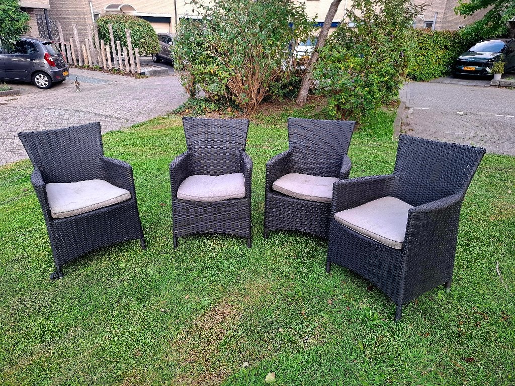 4 kunstof tuinstoelen gratis, Tuin en Terras, Tuinstoelen, Ophalen, Gebruikt, Kunststof