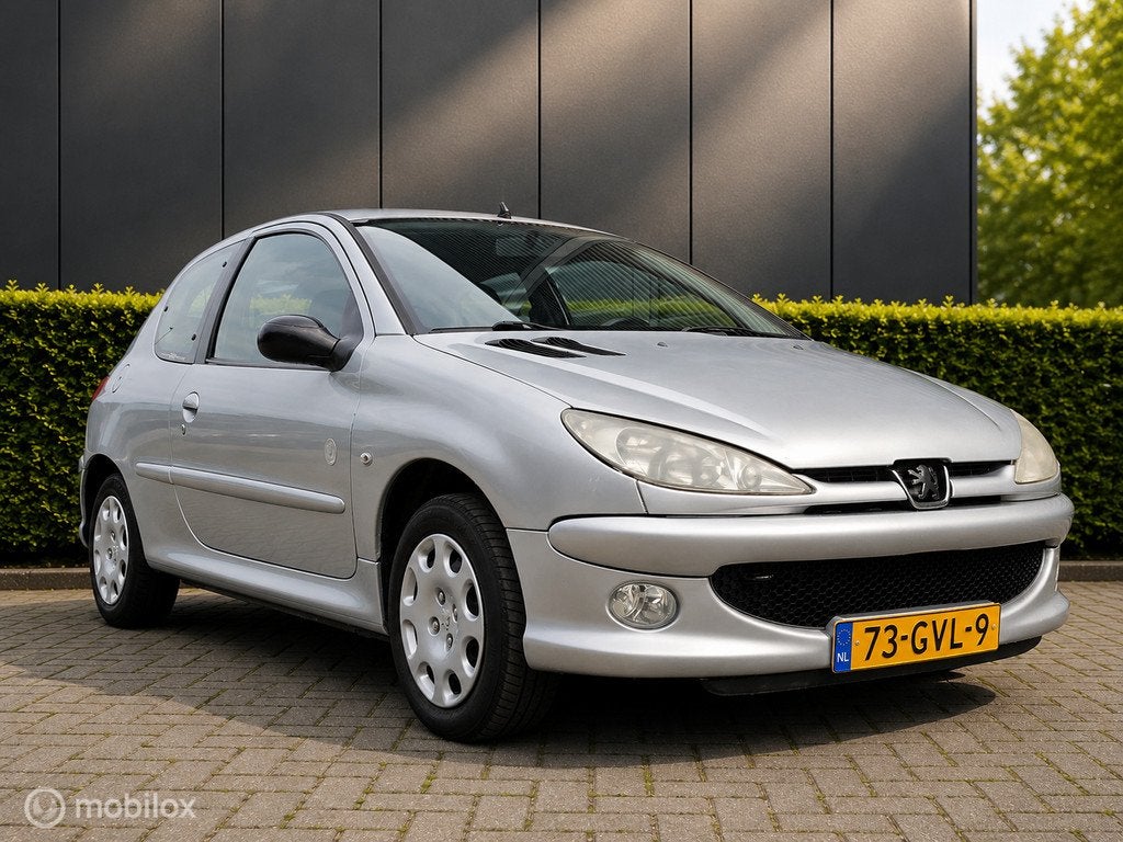 Peugeot 206 1.4 Génération | ORIGINEEL NL | 53.992 KM | NA, Auto's, Peugeot, Bedrijf, Te koop, ABS, Airbags, Alarm, Centrale vergrendeling