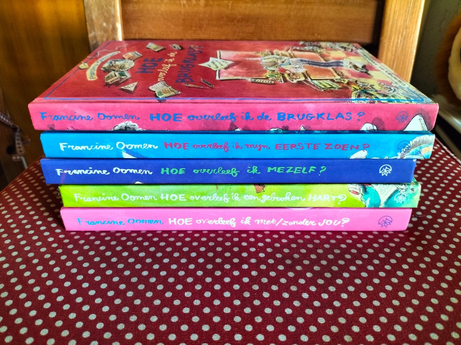 Hoe overleef ik -boeken, Francine Oomen, €2,50 per stuk, Ophalen of Verzenden, Gelezen, Francine Oomen