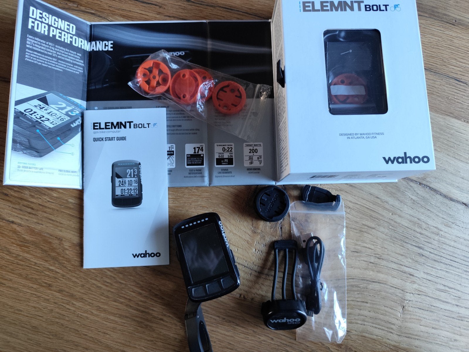 Wahoo Elemnt Bolt V1 GPS Fietscomputer, incl. speedsensor, Fietsen en Brommers, Ophalen of Verzenden, Draadloos, Zo goed als nieuw