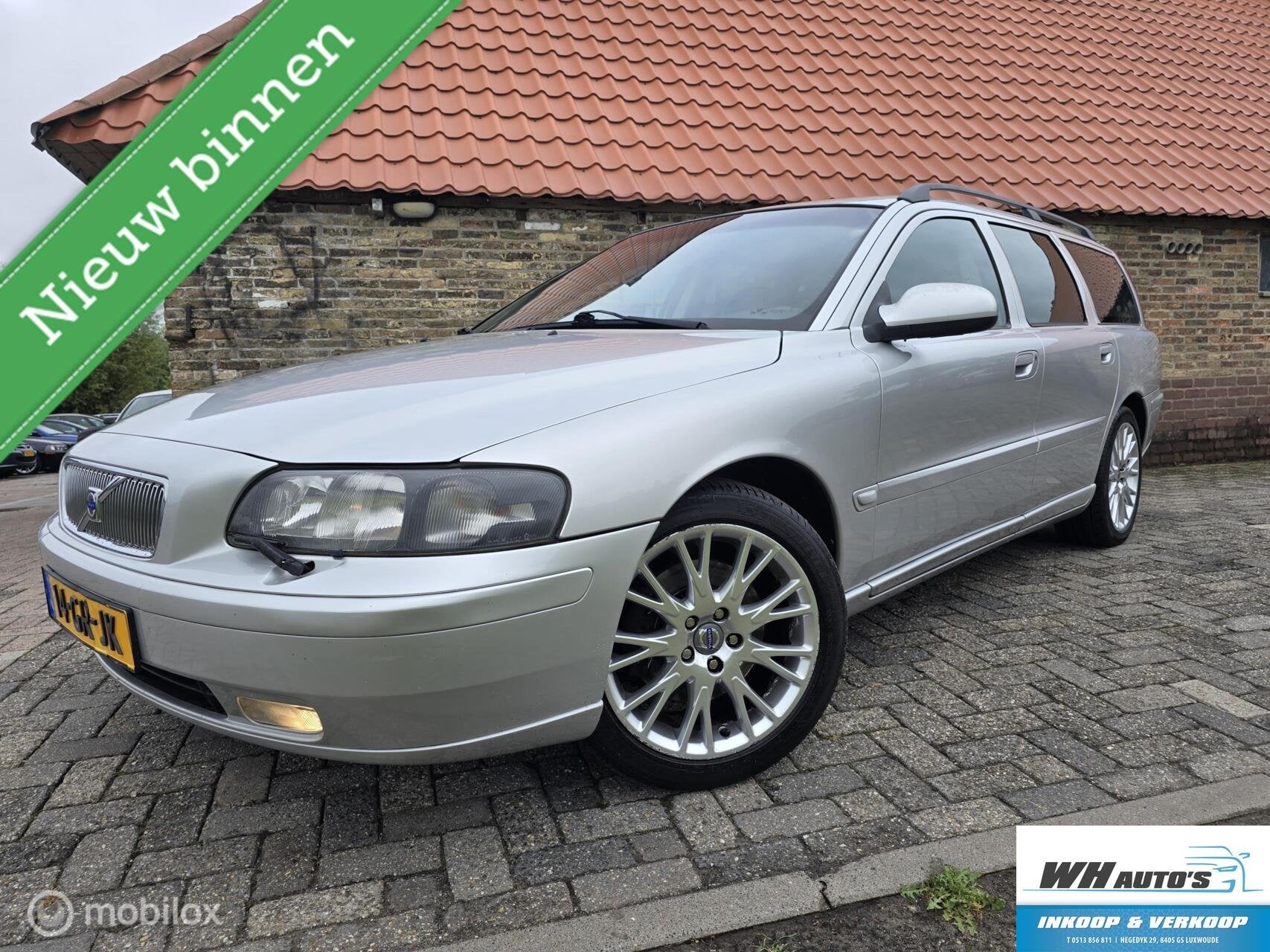 Volvo V70 2.3 T-5 Automaat 250 pk Loopt super!, Auto's, Volvo, Stoelverwarming, 1574 kg, 93 €/maand, Zilver of Grijs