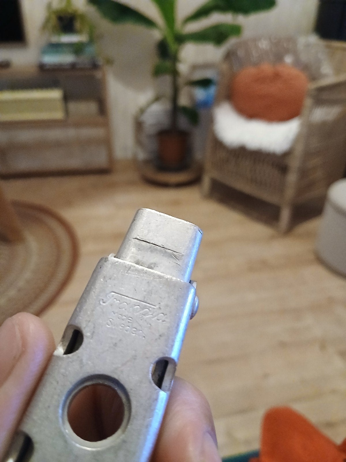Trangia pannengrijper met oud logo - voor verzamelaars, Ophalen of Verzenden, Gebruikt