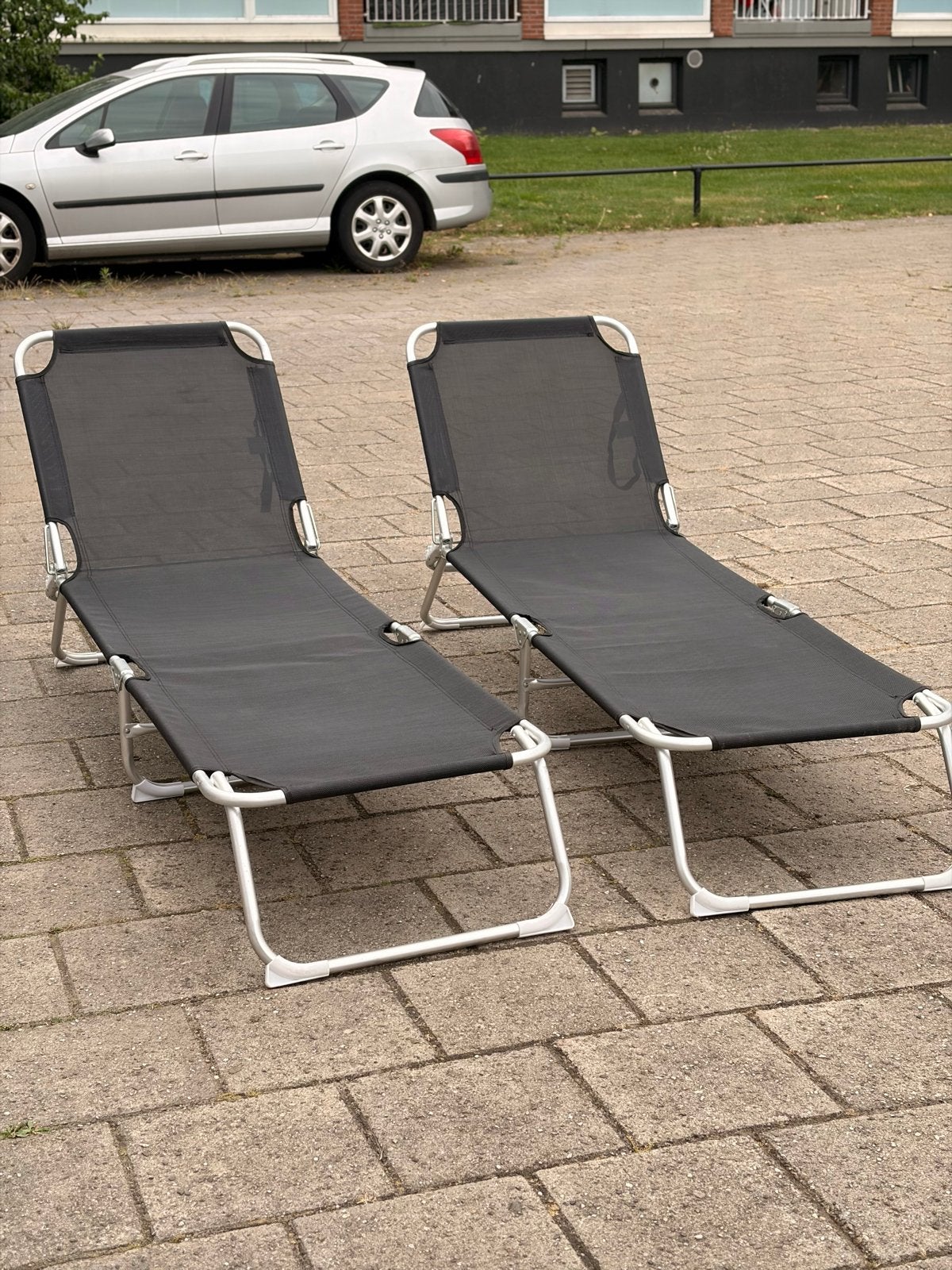 2x Verstelbare en Inklapbare Ligstoelen, Ophalen, Gebruikt, Aluminium, Inklapbaar