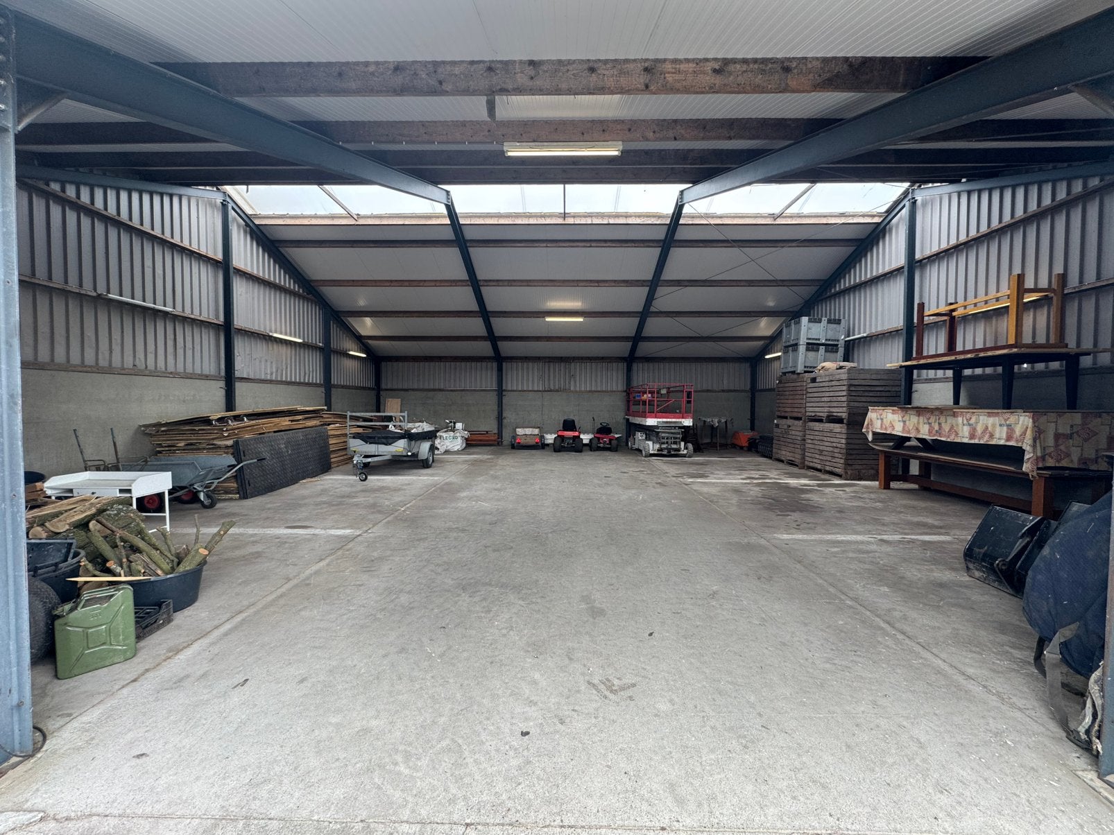 Bedrijfsloods-schuur opslag te huur, 180 m², Huur, Bedrijfsruimte