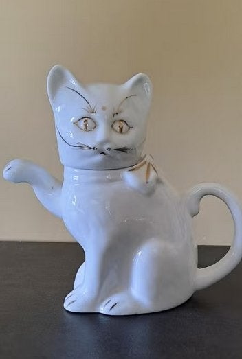 Witte kat theepot met gouden details, Antiek en Kunst, Antiek | Keramiek en Aardewerk, Ophalen of Verzenden